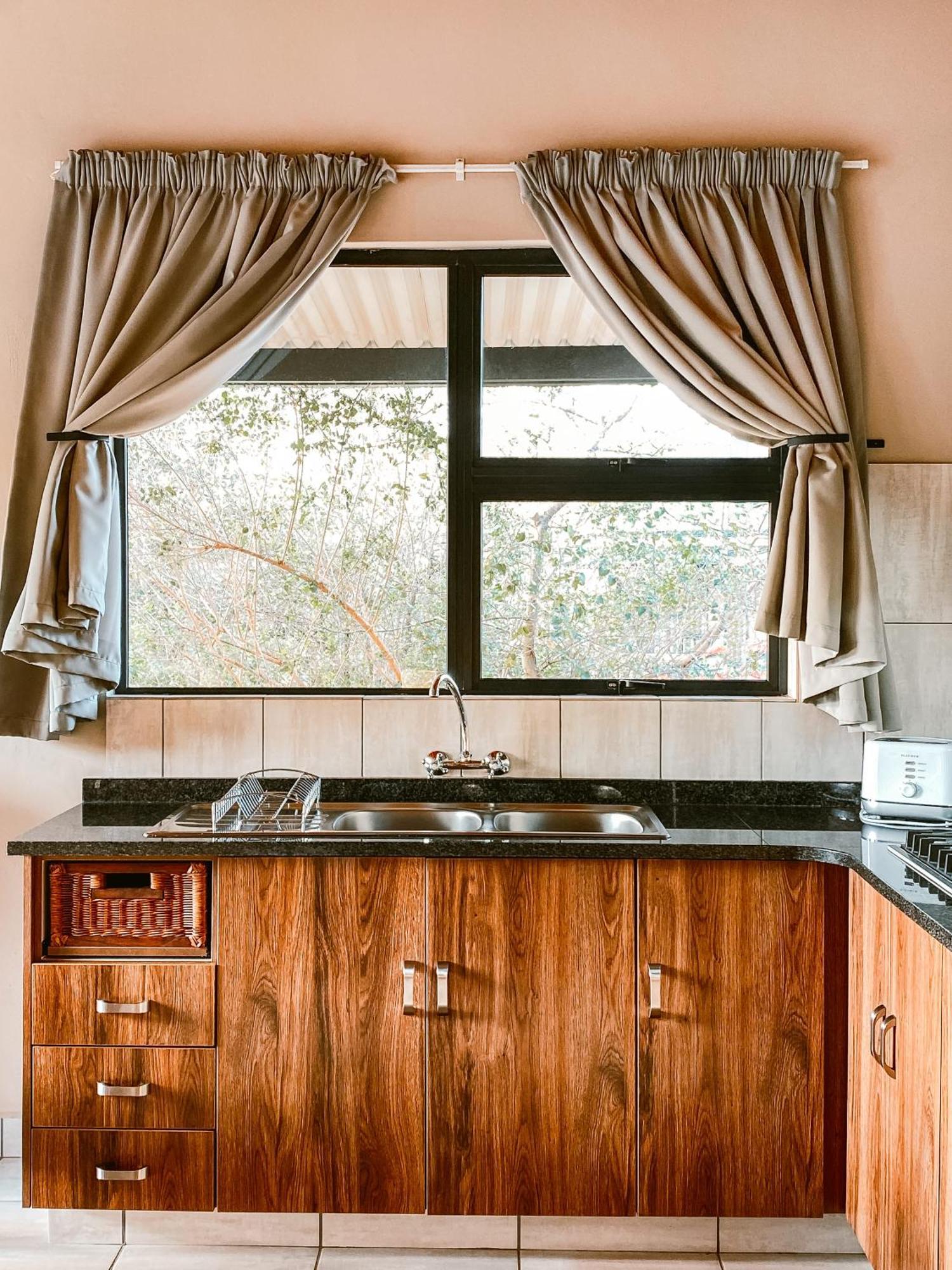 Umkhaya Lodge Mkuze Extérieur photo